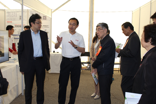 東芝參加清華大學(xué)“挑戰杯”科技展