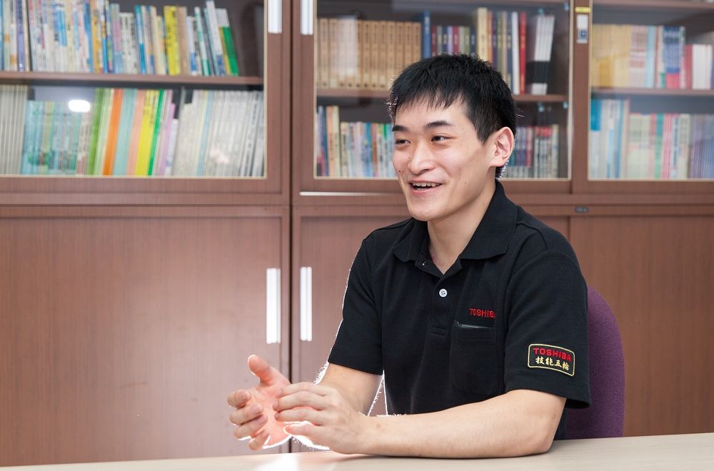 參加技能奧林匹克大賽的江頭選手